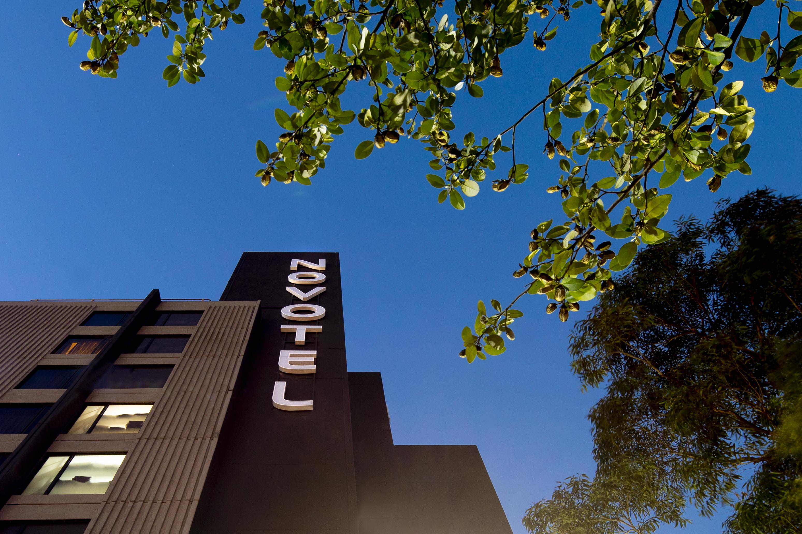 Novotel Sydney International Airport Wolli Creek Экстерьер фото
