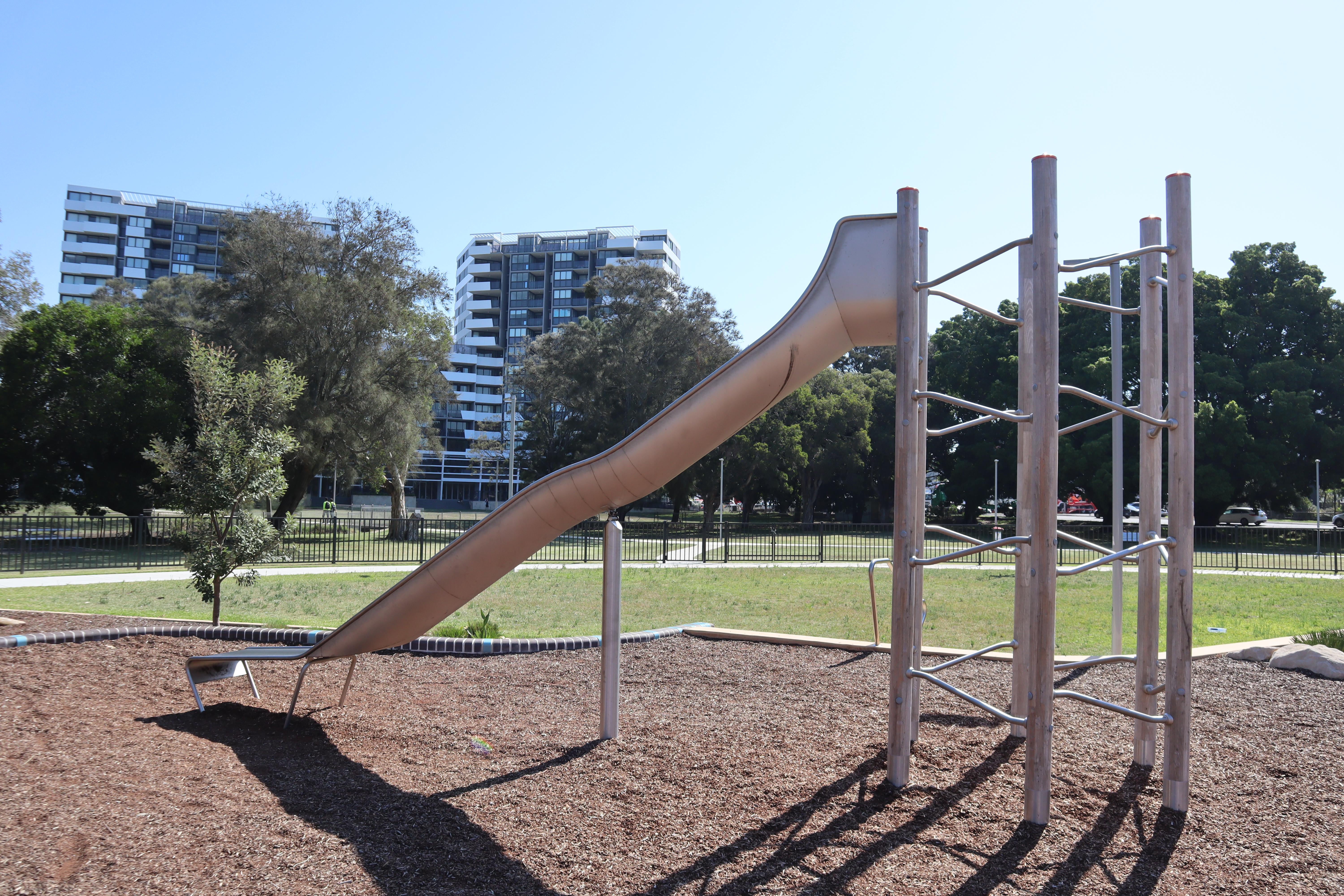 Novotel Sydney International Airport Wolli Creek Экстерьер фото